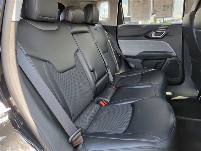 2022 Jeep Compass Latitude photo 15