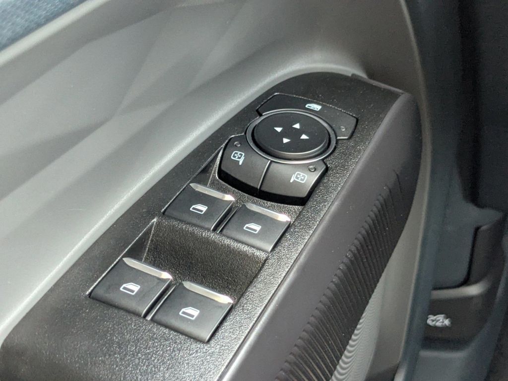 2025 Ford Maverick XL photo 20