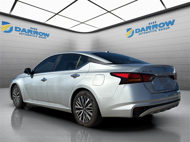 2023 Nissan Altima 2.5 SV photo 3