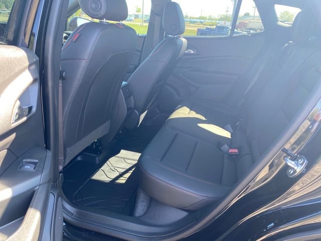 2025 Chevrolet Trax photo 14