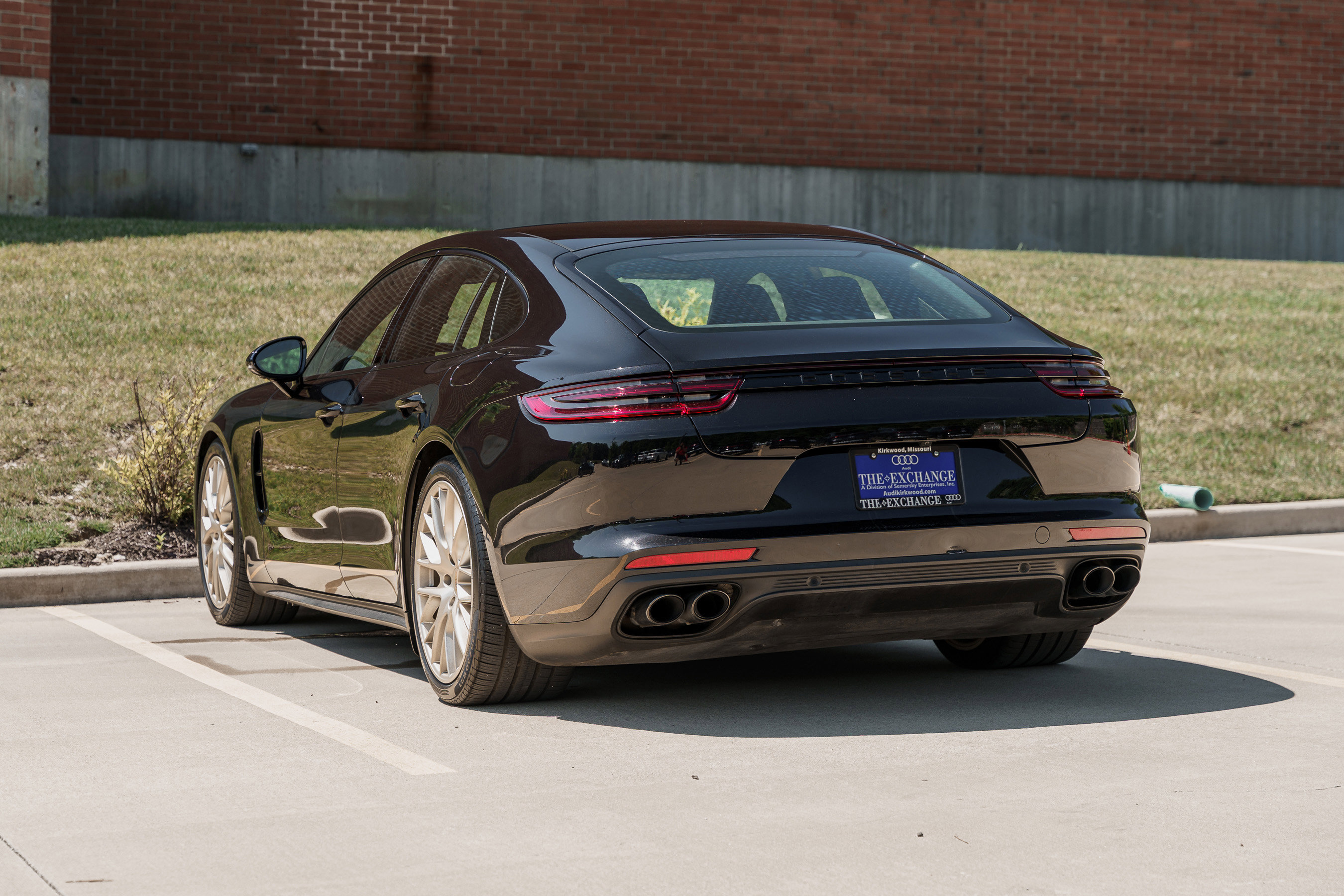 2020 Porsche Panamera 4 E-Hybrid photo 5