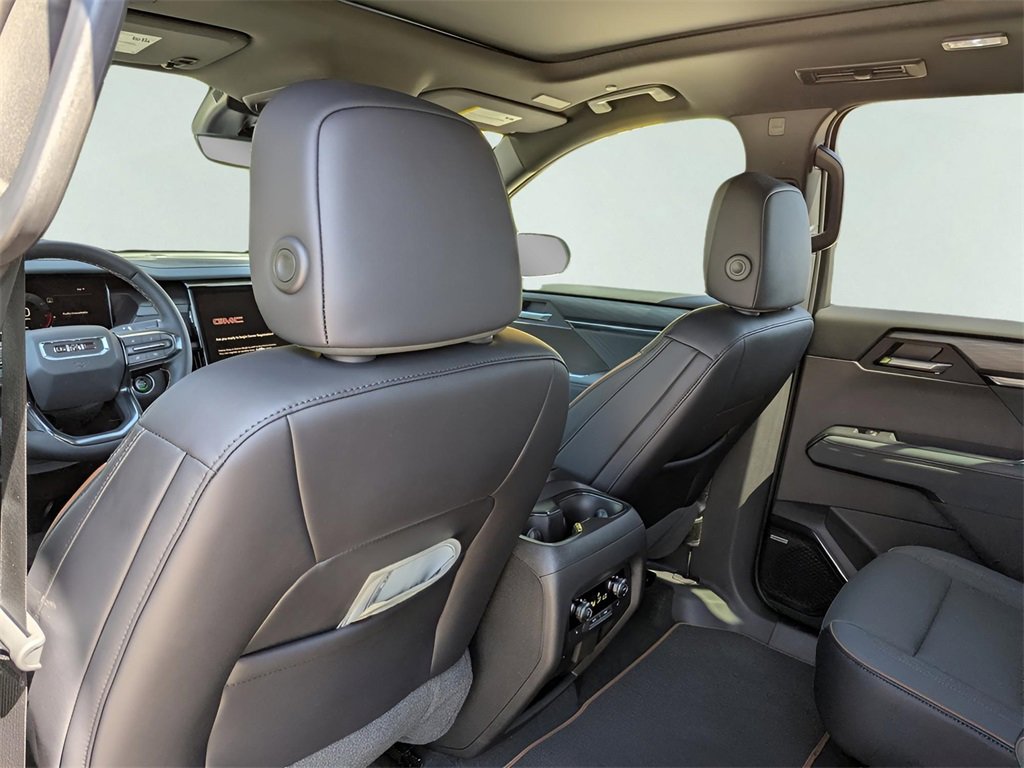 2026 Gmc Acadia AT4 photo 13