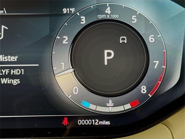 2025 Land Rover Range Rover SE photo 8