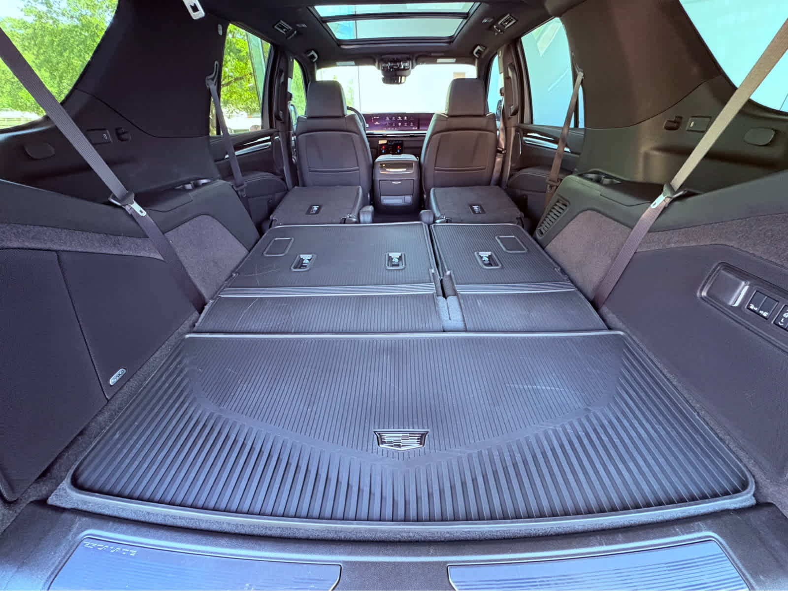 2025 Cadillac Escalade Premium Luxury photo 26