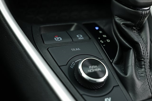 2024 Toyota RAV4 Hybrid XLE photo 37