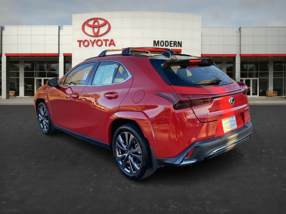 2023 Lexus UX 250h F SPORT Handling photo 3