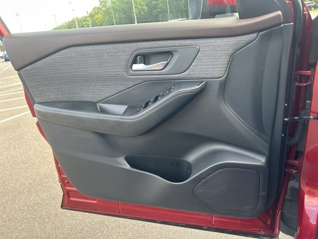 2023 Nissan Rogue SV photo 20