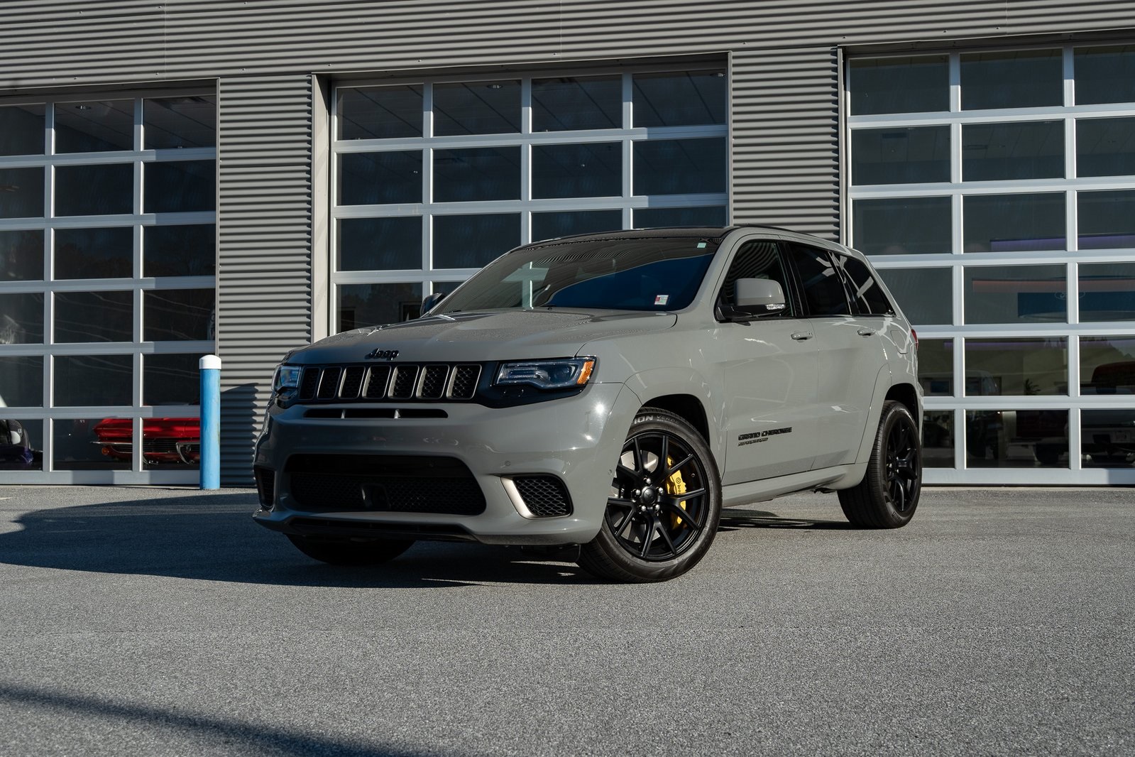 2021 Jeep Grand Cherokee Trackhawk's photo