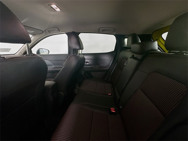 2025 Nissan Kicks SR photo 22