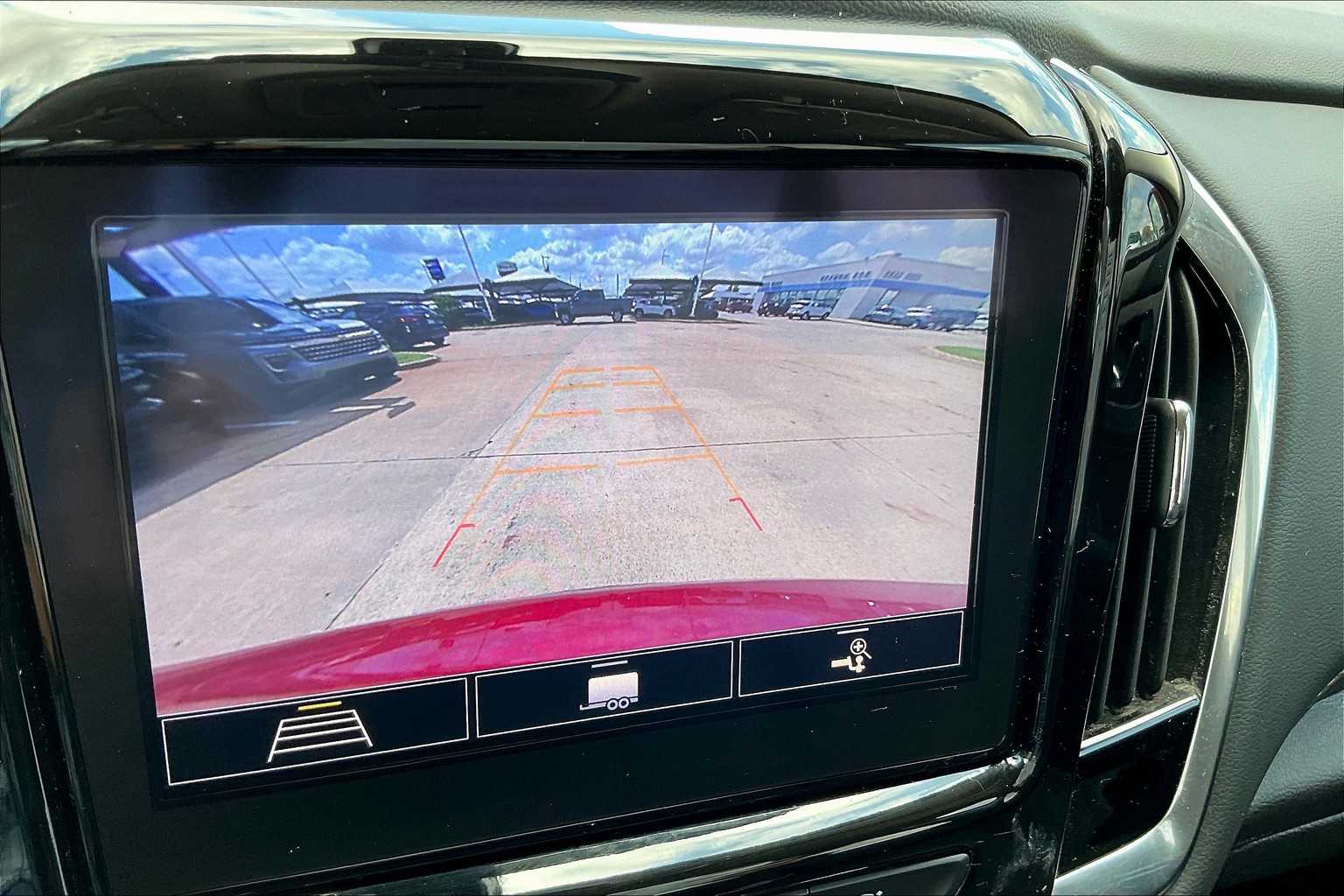2021 Chevrolet Traverse Cloth photo 23