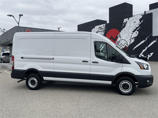 2025 Ford Transit Cargo Van photo 8