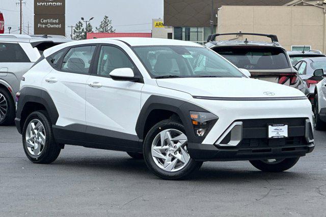 2026 Hyundai Kona SE photo 2