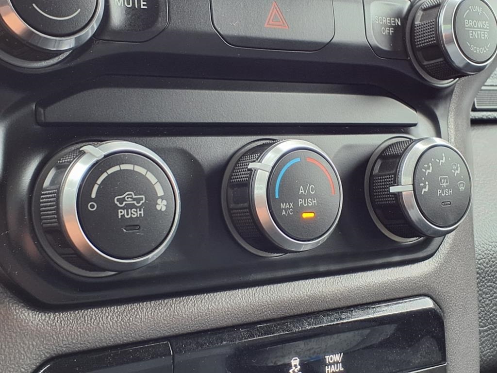 2019 Ram 1500 Big Horn Lone Star photo 17