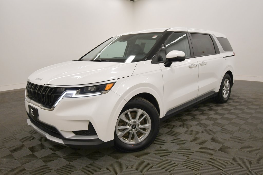 Certified 2024 Kia Carnival LX Seat Pkg with VIN KNDNB4H31R6342914 for sale in Rochester, Minnesota