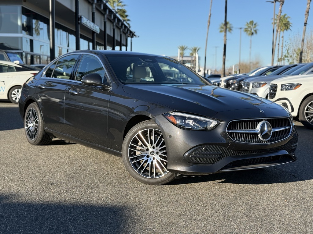 2025 Mercedes-Benz C-Class Se's photo