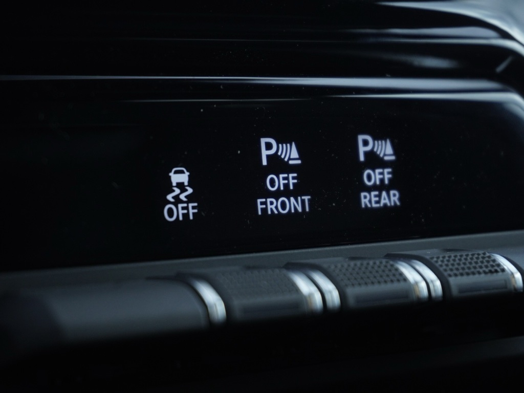 2026 Ram 1500 Big Horn Night Edition photo 14