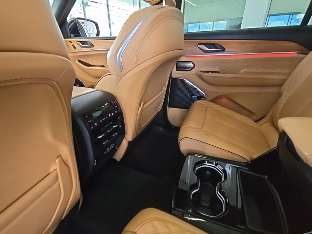 2021 Jeep Grand Cherokee L Summit photo 19