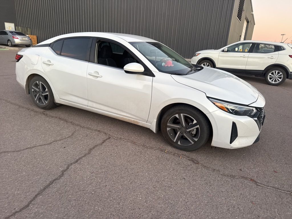 2024 Nissan Sentra SV photo 3