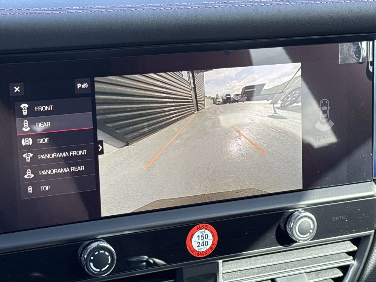 2025 Porsche Macan T photo 13