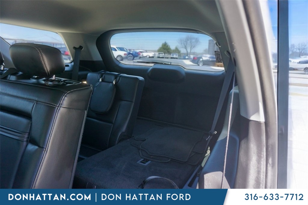 2023 Ford Explorer XLT photo 19