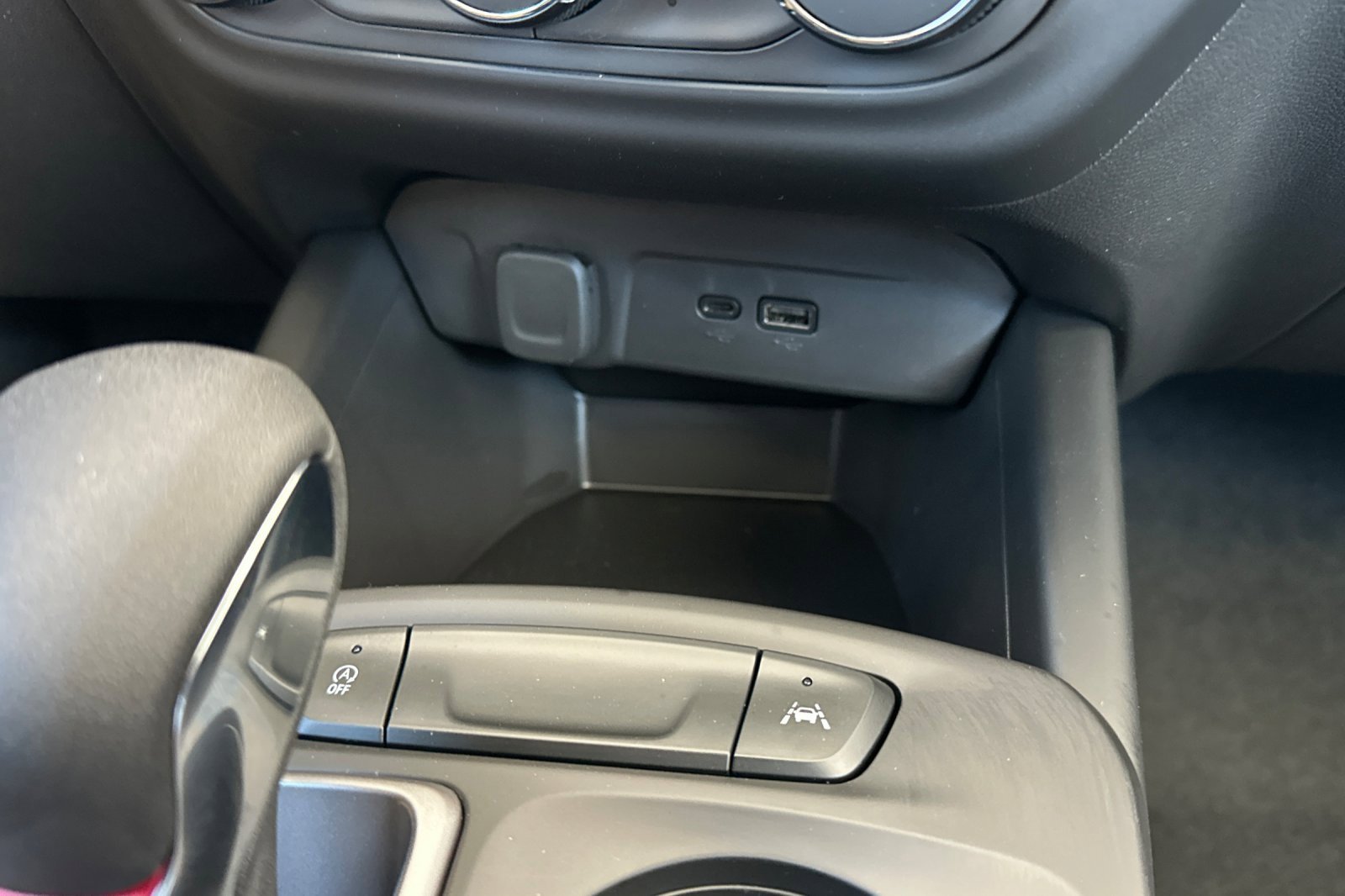 2025 Chevrolet Trax photo 26