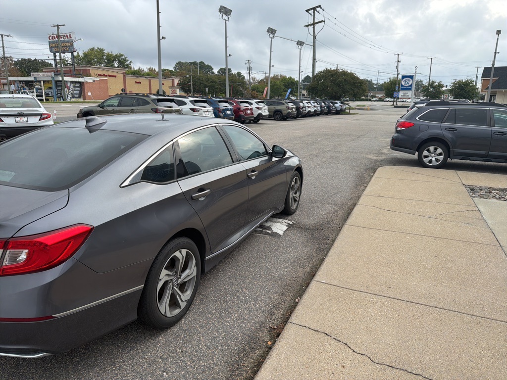 2020 Honda Accord EX photo 2