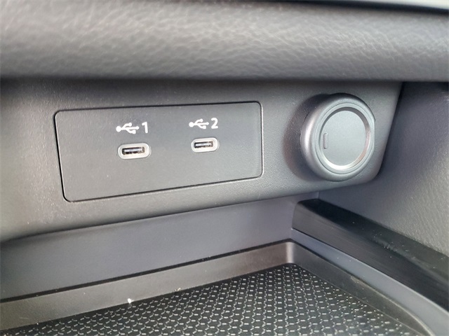2026 Nissan Rogue SV photo 14