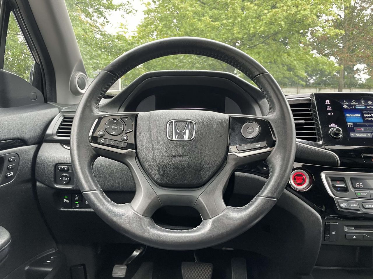2022 Honda Pilot Touring photo 16