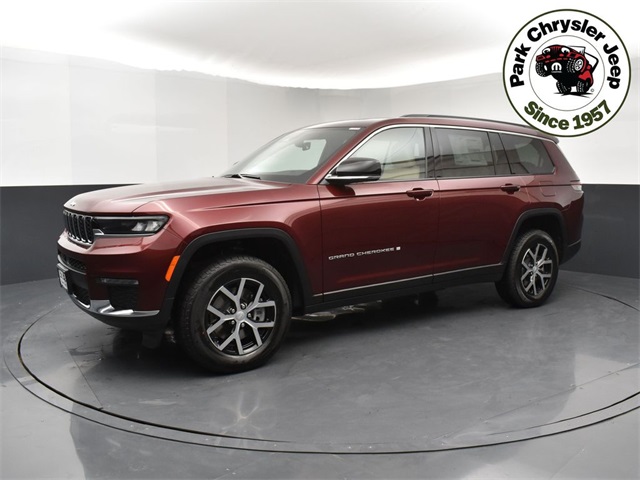 2025 Jeep Grand Cherokee Limited photo 3