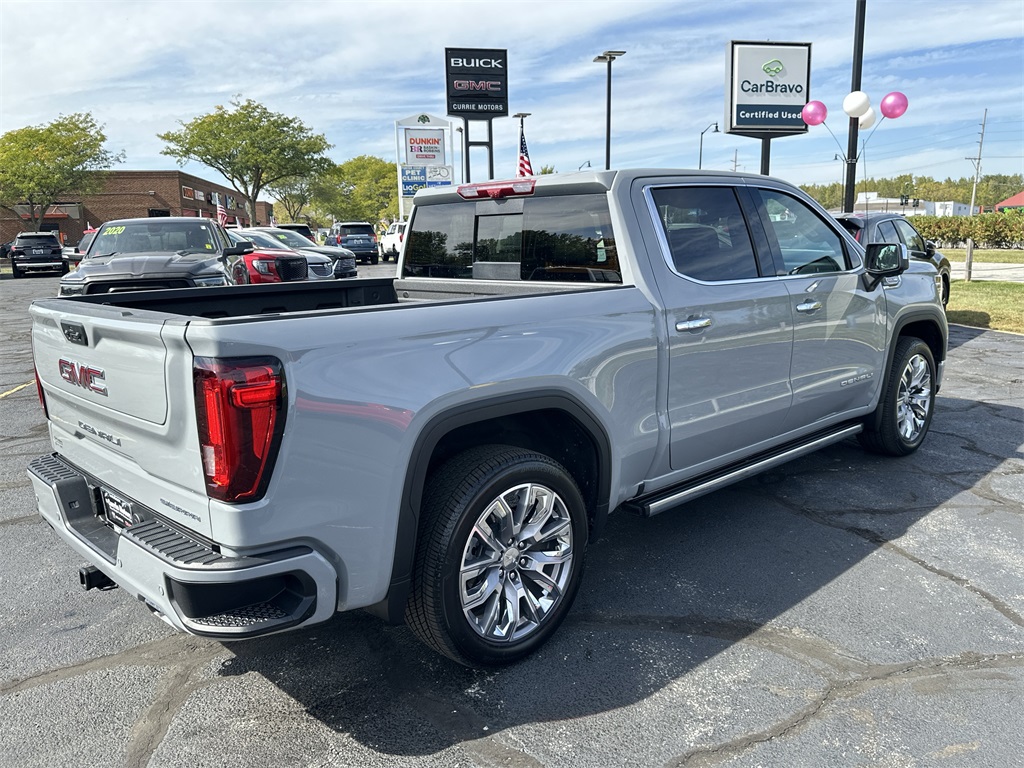 2025 GMC SIERRA - Image 8