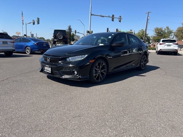 2018 Honda Civic Sport Touring photo 3
