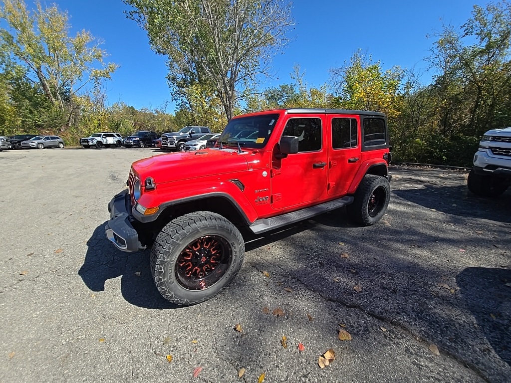 Used 2019 Jeep Wrangler Unlimited Sahara with VIN 1C4HJXEN1KW687941 for sale in Kansas City