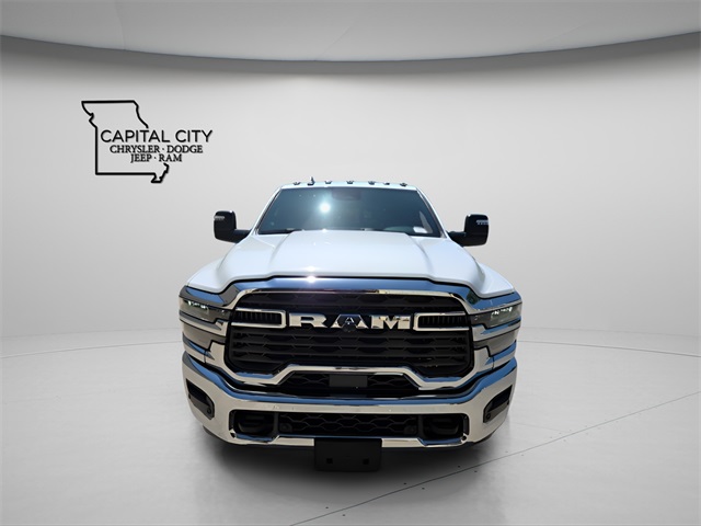 2025 Ram 2500 Tradesman photo 2