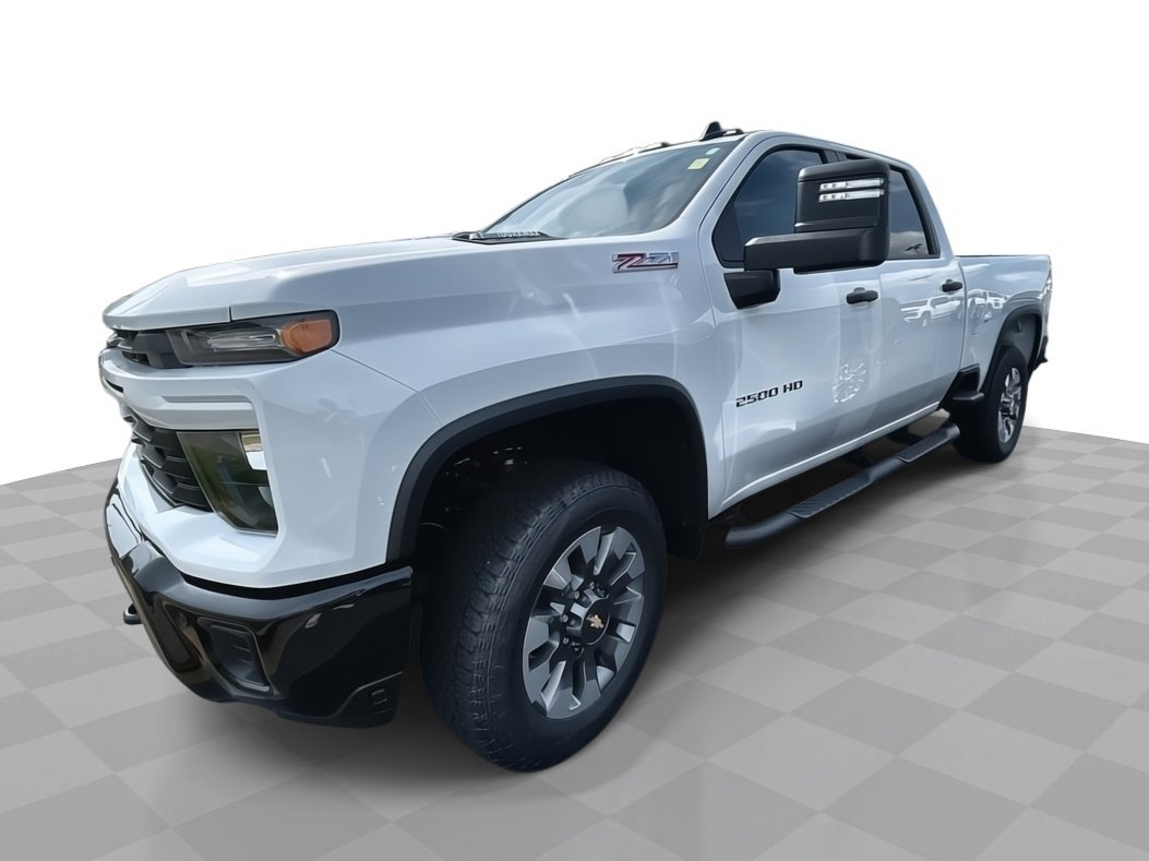 2025 Chevrolet Silverado 2500HD Custom's photo