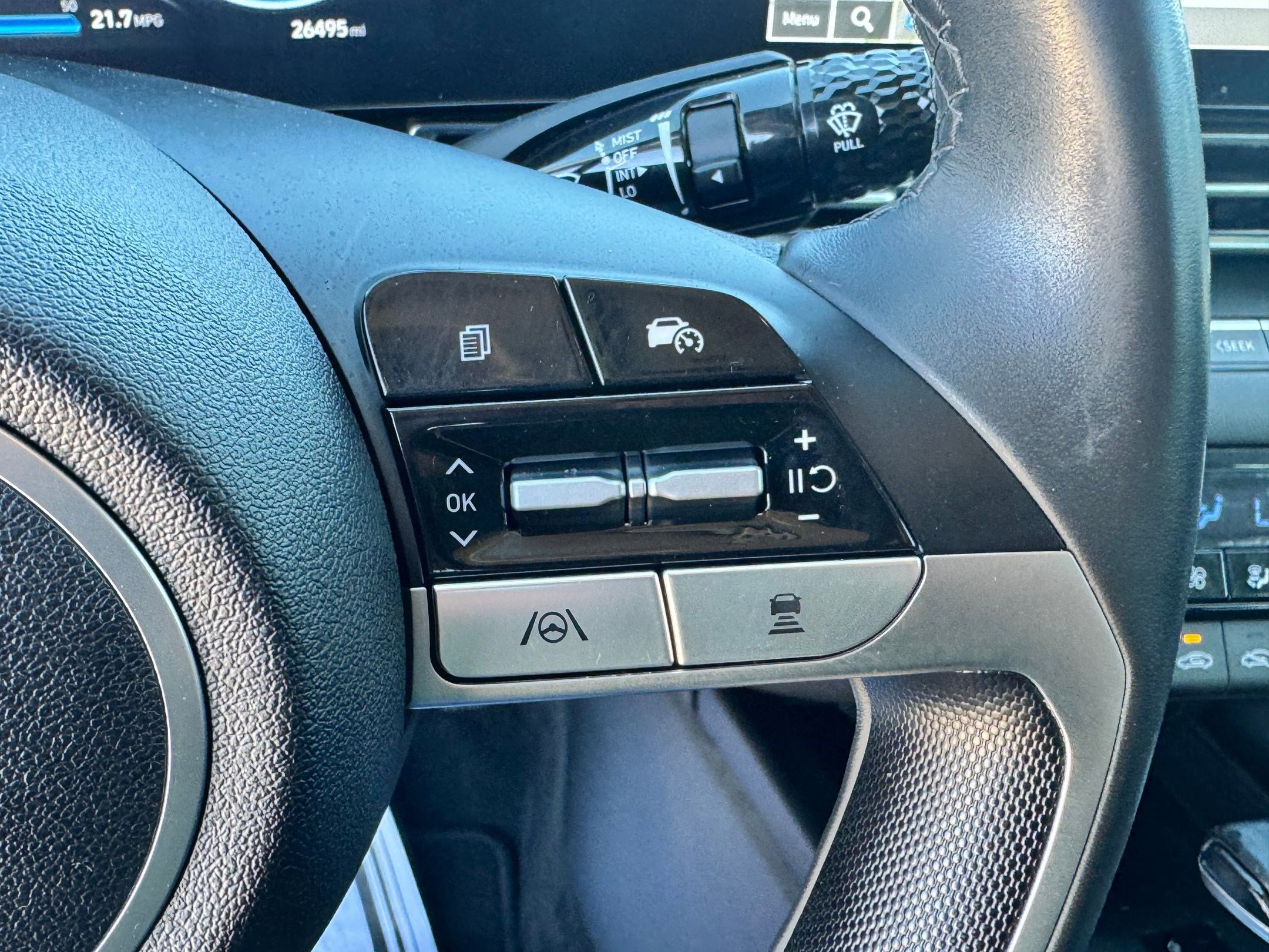 2025 Hyundai Elantra SEL Convenience photo 20