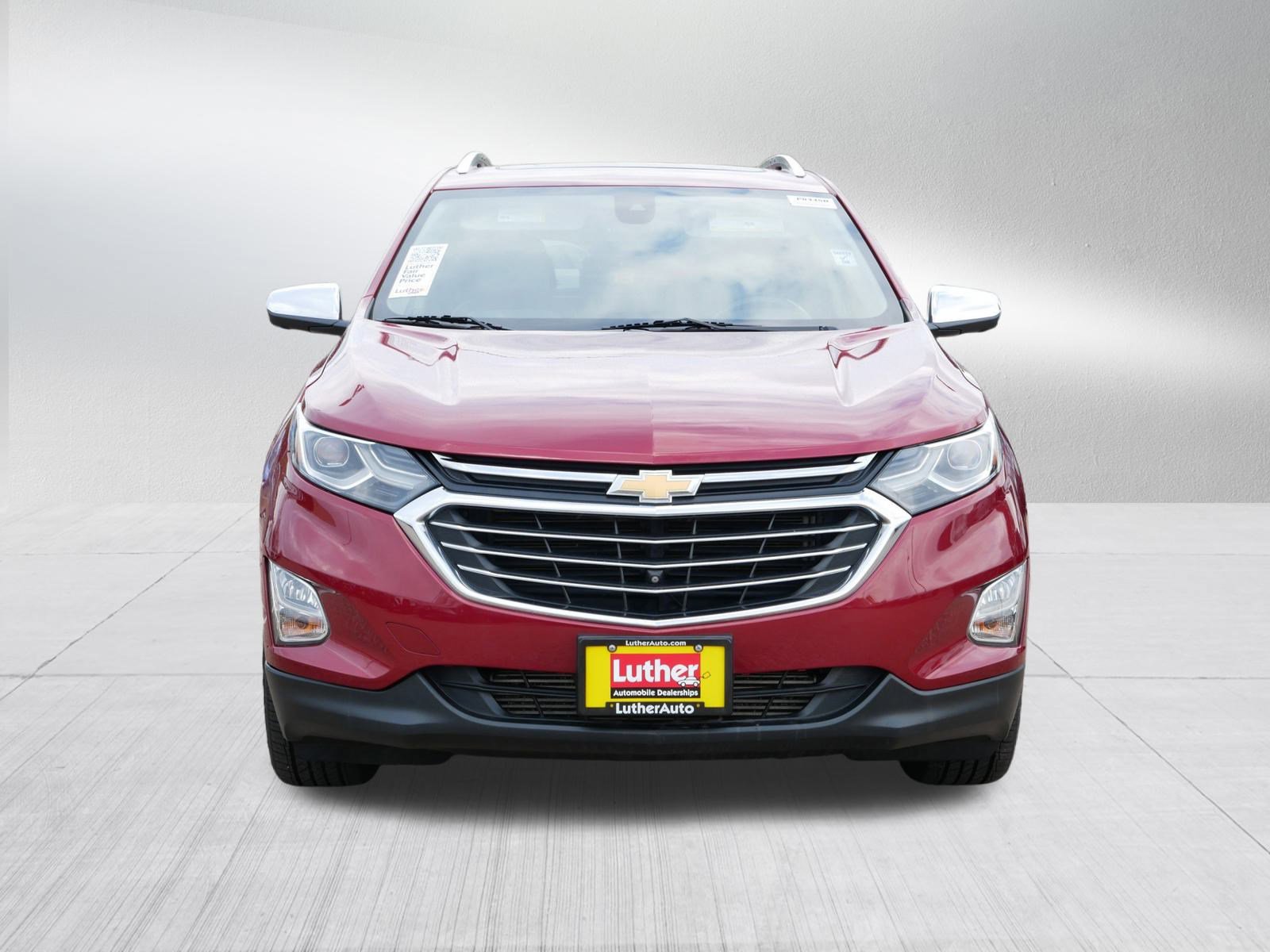 Used 2020 Chevrolet Equinox Premier with VIN 3GNAXYEX2LS500377 for sale in Brooklyn Center, Minnesota