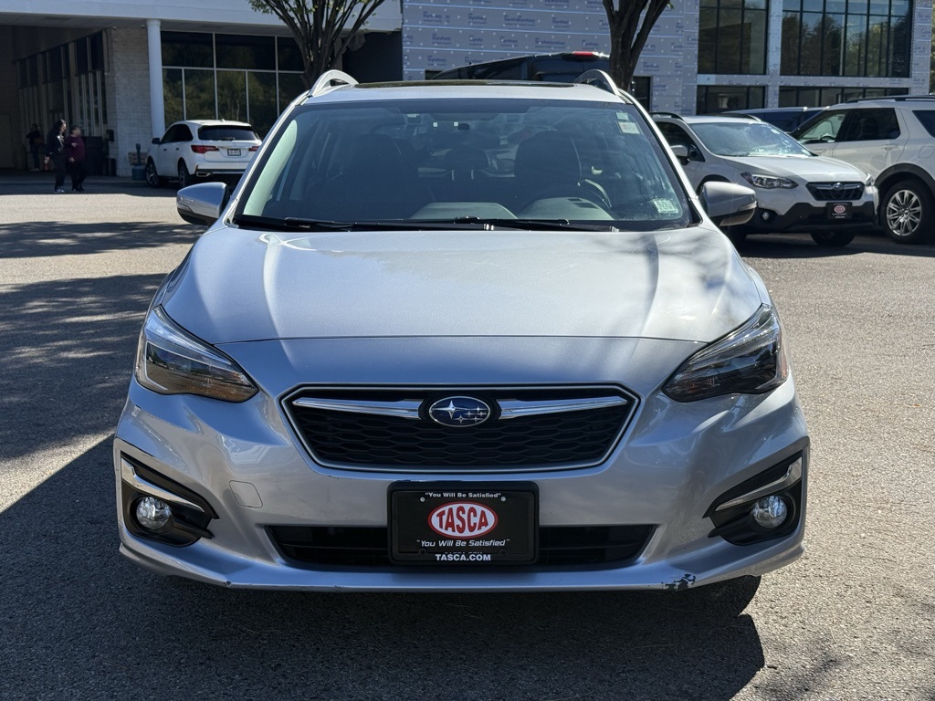 2017 Subaru Impreza 2.0i Limited photo 2