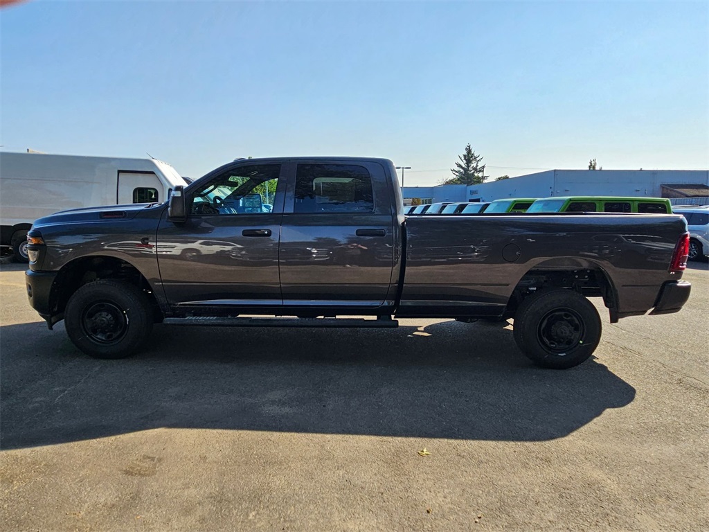 2026 Ram 2500 Tradesman photo 4