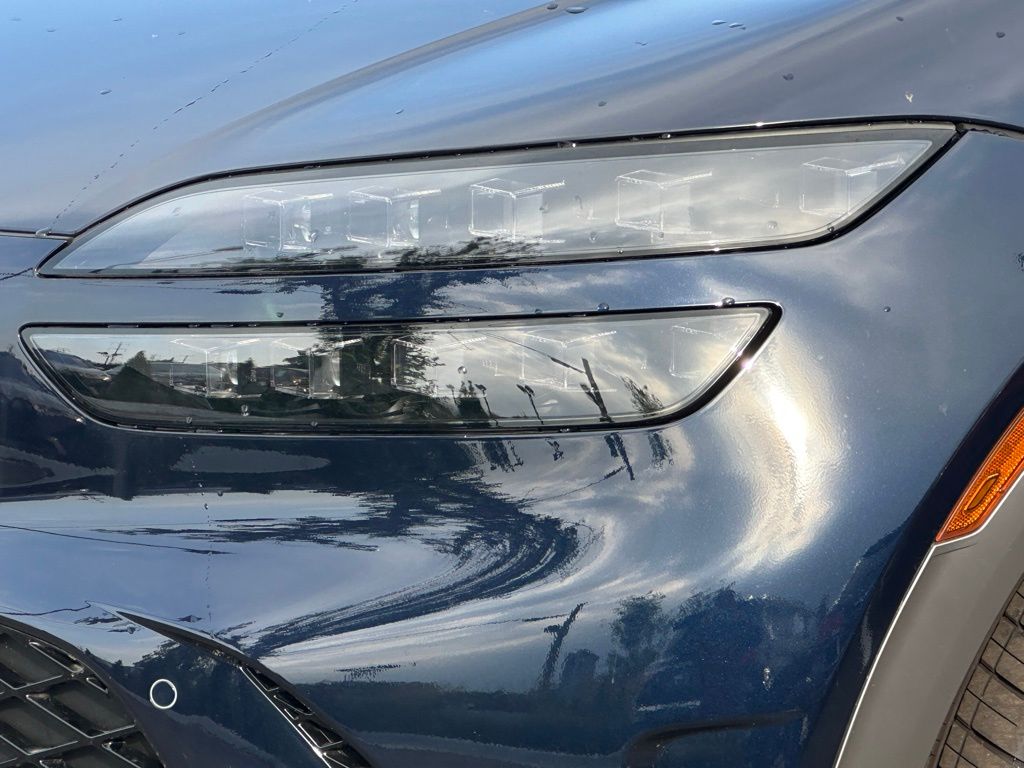 2025 Genesis GV60 Advanced AWD photo 9