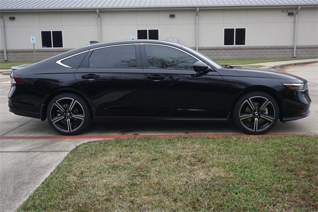 2025 Honda Accord Hybrid Sport photo 3