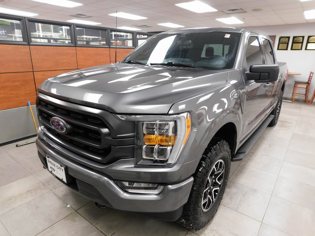 2023 Ford F-150 XLT's photo