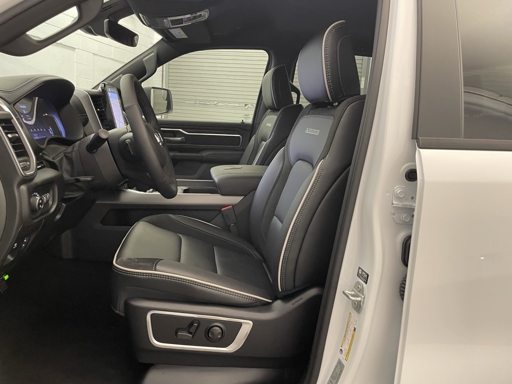 2025 Ram 1500 Laramie photo 13