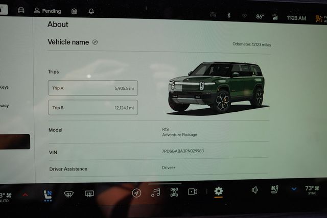 2023 Rivian R1S Adventure photo 28