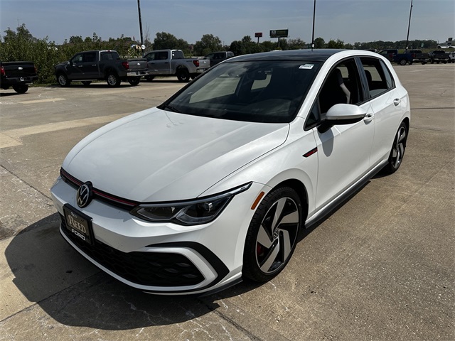 2023 Volkswagen Golf GTI SE photo 4