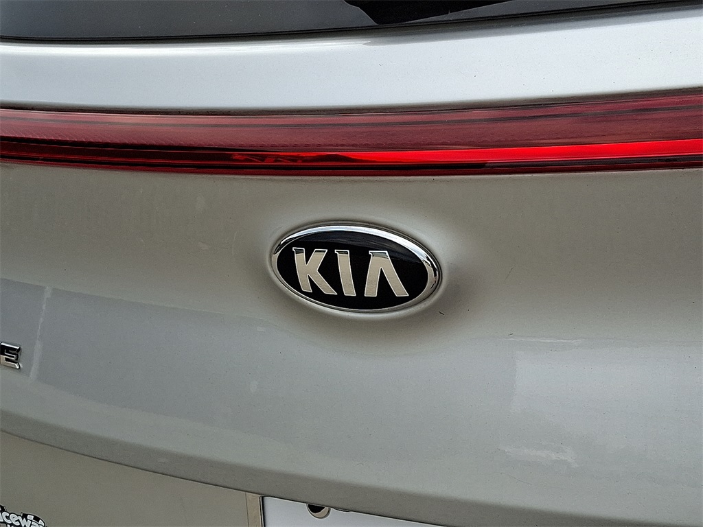 2020 Kia Sportage S photo 27