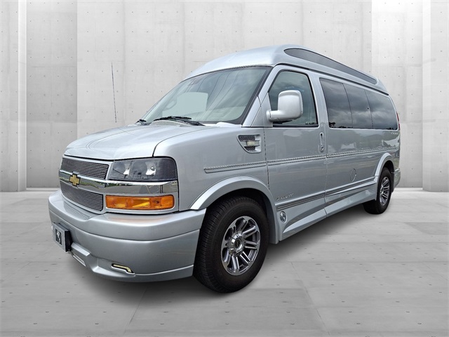 2022 Chevrolet Express 2500 Work Van photo 3