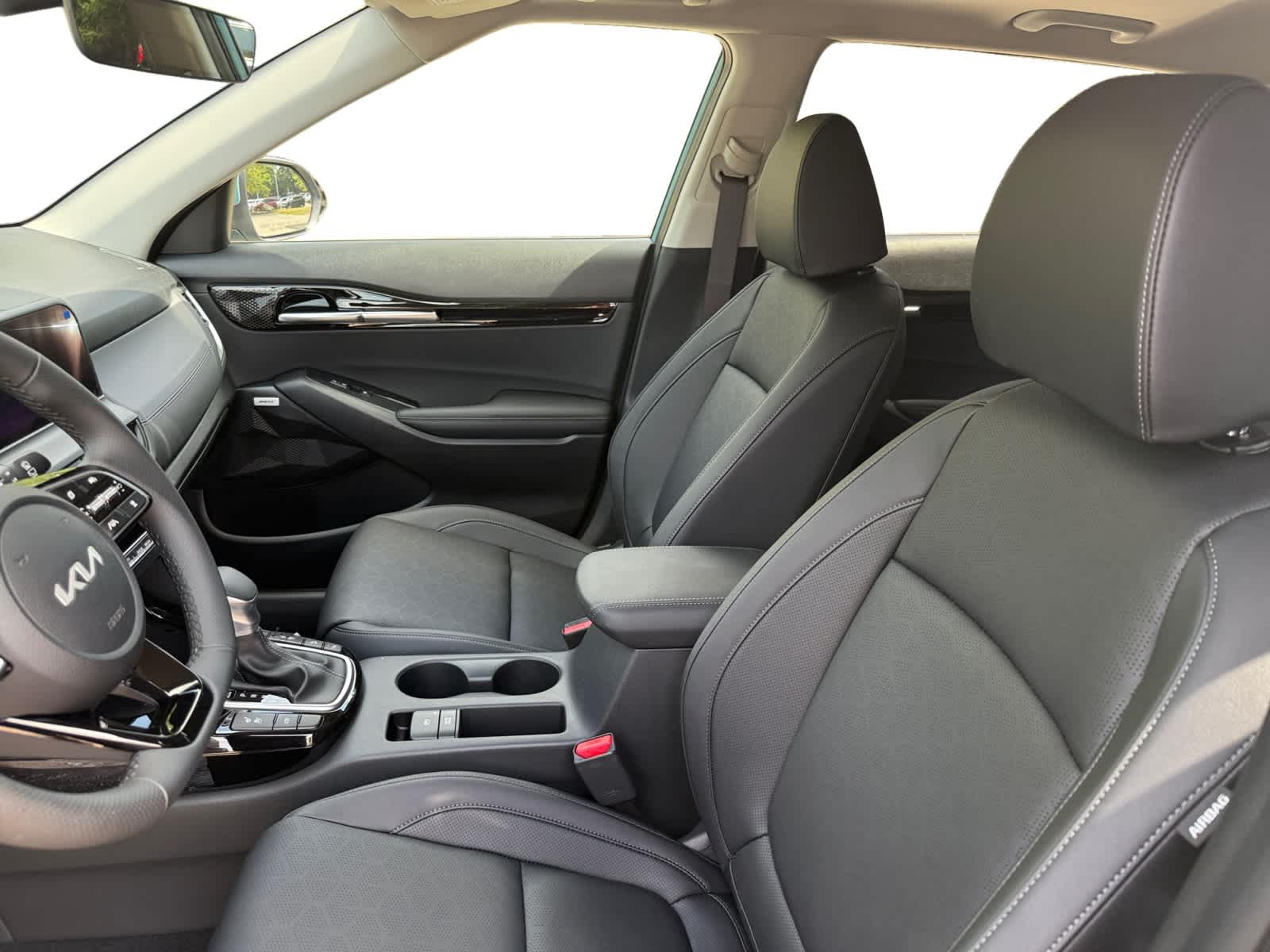 2026 Kia Seltos SX photo 9