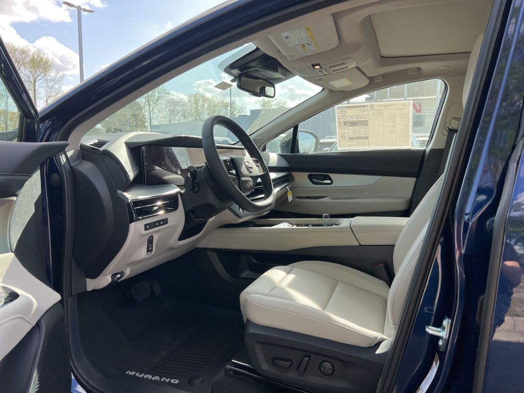 2025 Nissan Murano SL photo 11