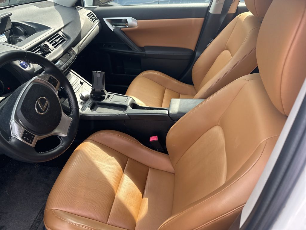 2012 Lexus CT 200h photo 7
