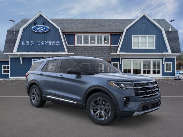 2025 Ford Explorer photo 5